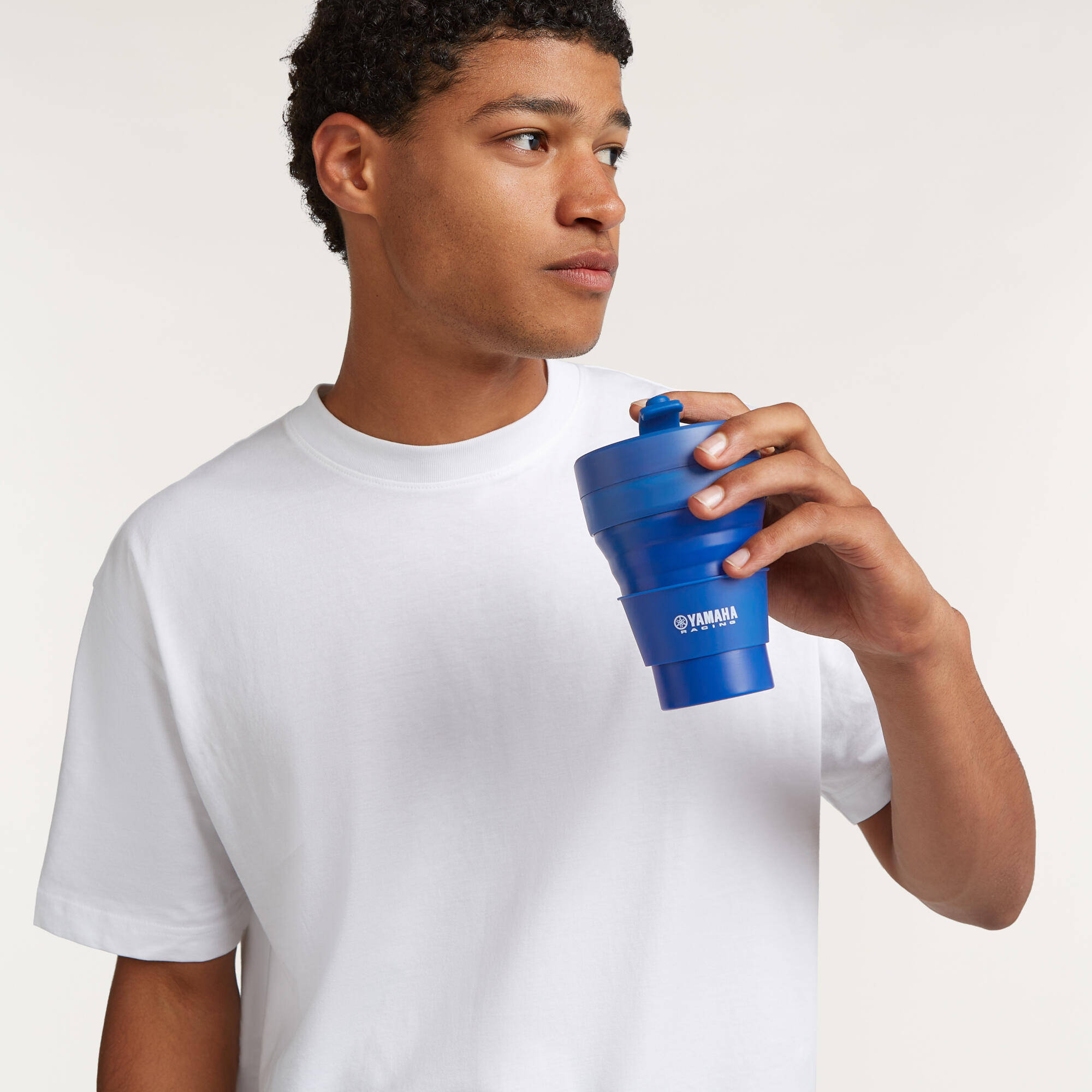 Faltbarer Paddock Blue Becher mit Deckel