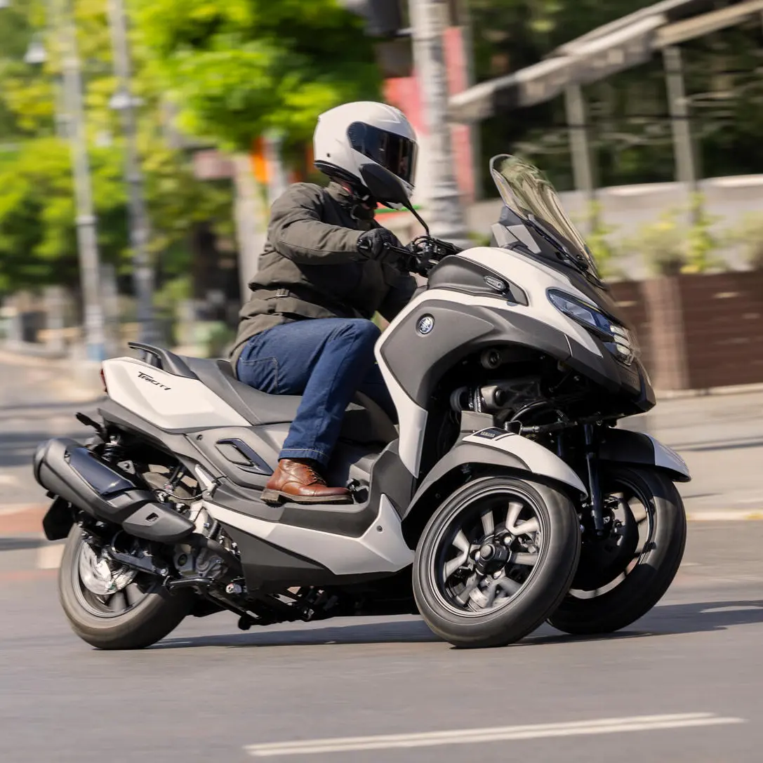 yamaha-tricity-300-airbag-2026-yamaha-barthel-3-crop